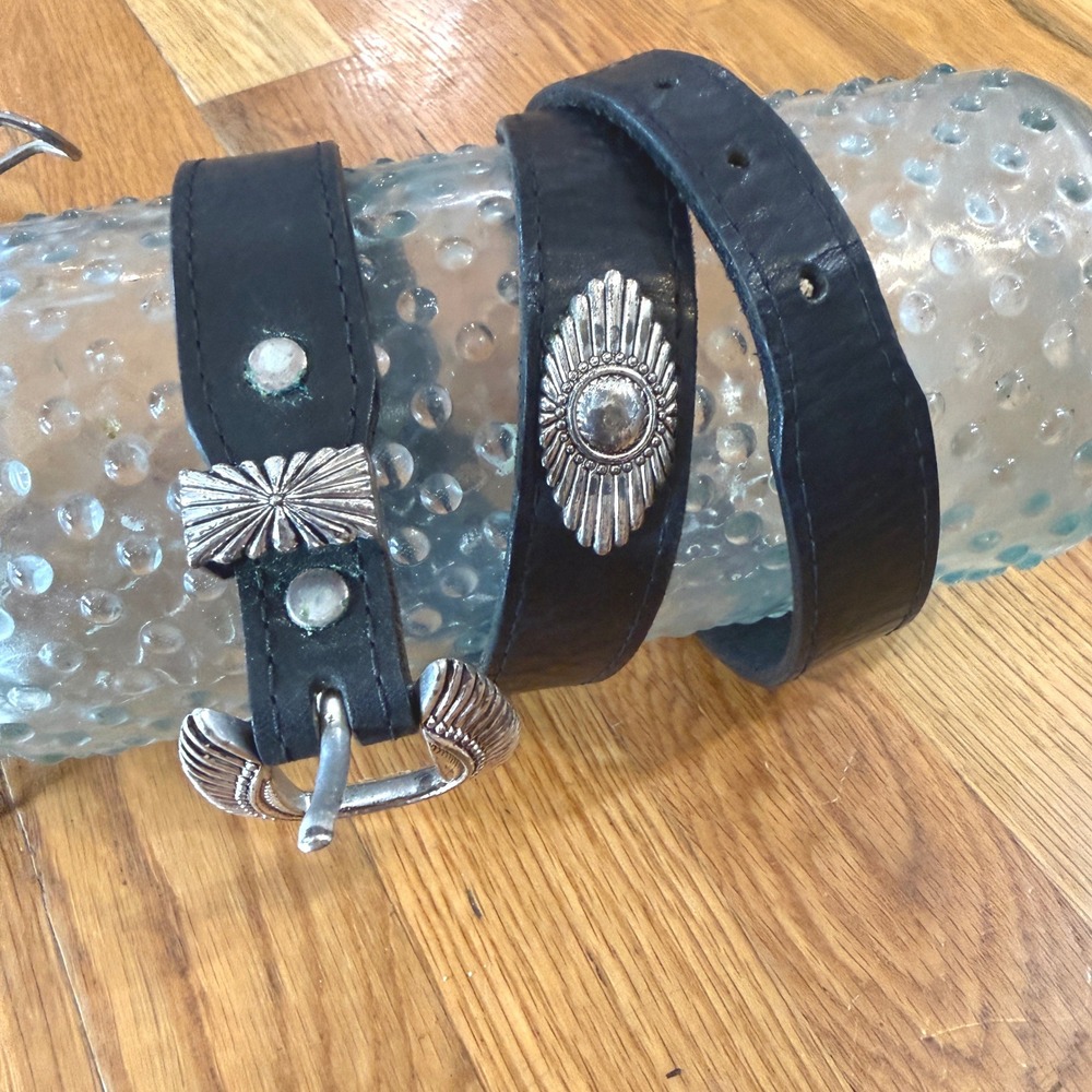 Vintage Black Leather Western Concho Belt Silver Sunburst Buckle Taiwan 32